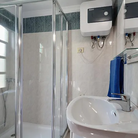 Aries Pdc Pool Apartmán Puerto del Carmen (Lanzarote)
